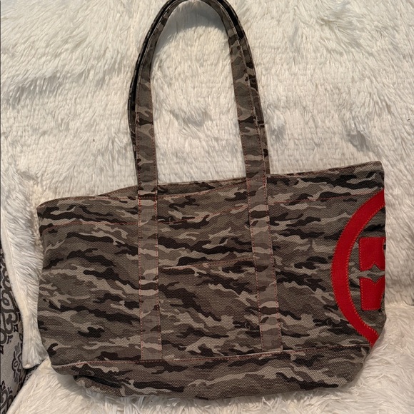 Tory Burch Handbags - Tory Burch Zipper Canvas Camo Tote Bag 

.